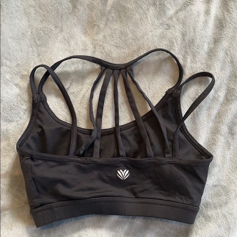 Black Strappy sports bra sz XS
